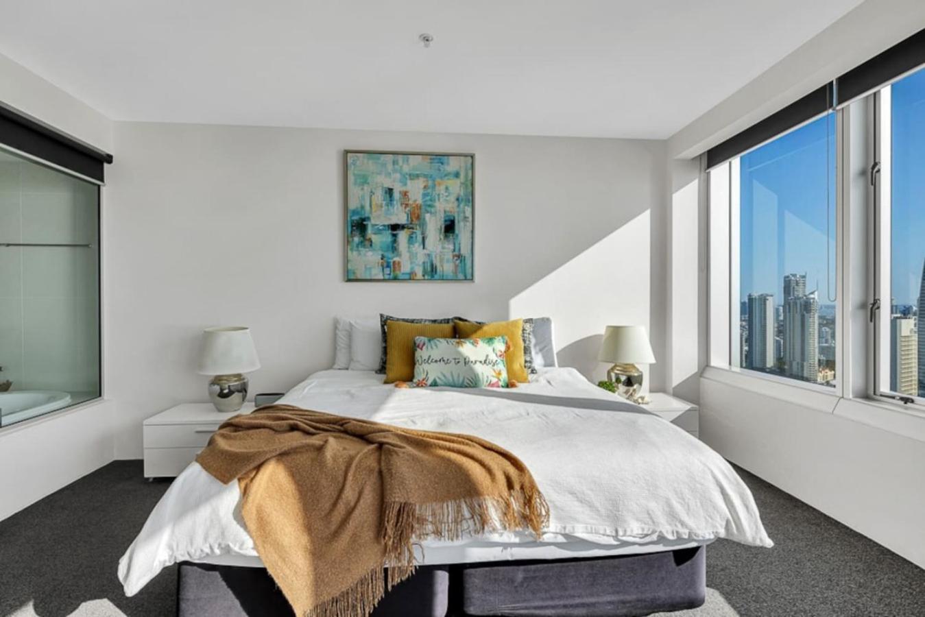Skyline On - Stunning Views -38th Floor Apartment Gold Coast